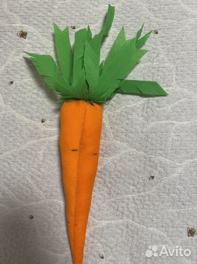 Морковка игрушка
