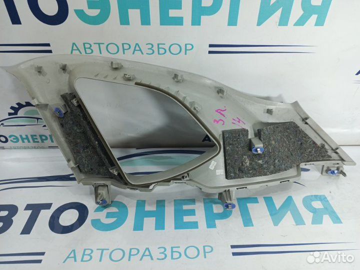 Обшивка стойки задняя левая Renault Kaptur F4R410