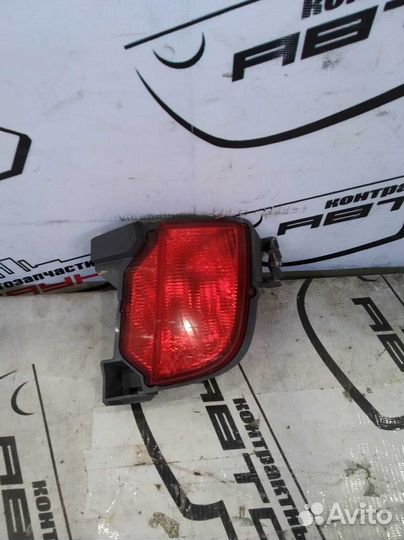 Фонарь противотуманный subaru legacy BL5 BL9 BLE D044 правый