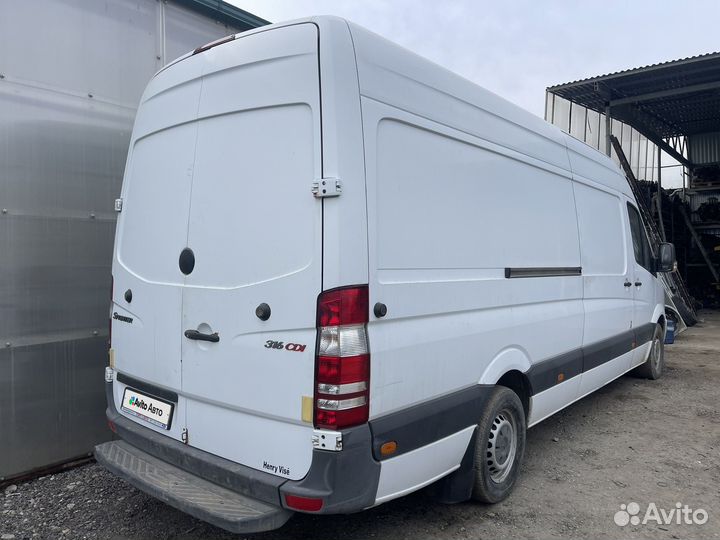 Mercedes-Benz Sprinter цельнометаллический, 2010