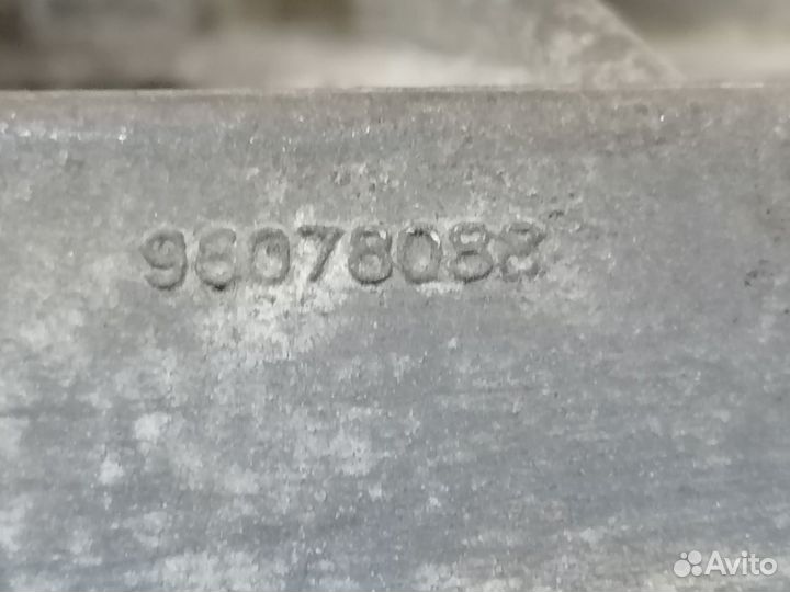 Кронштейн опоры двигателя Opel Kadett E 1984-1992