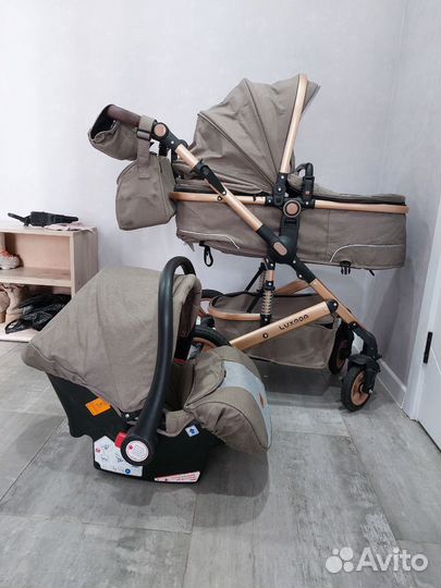 Коляска 3 в 1 с автолюлькой
