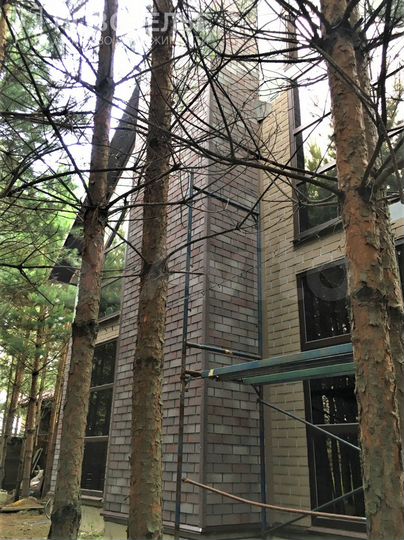 Дом 218 м² на участке 15 сот.