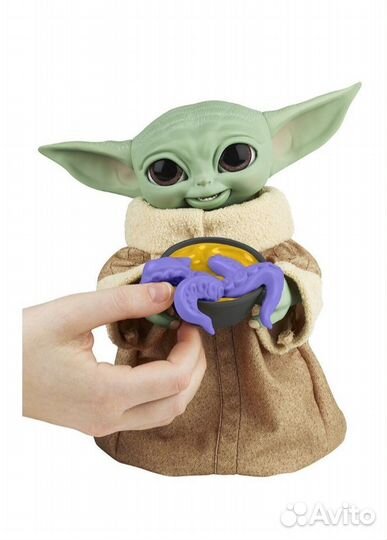 Hasbro Star Wars: Galactic Snackin' Grogu