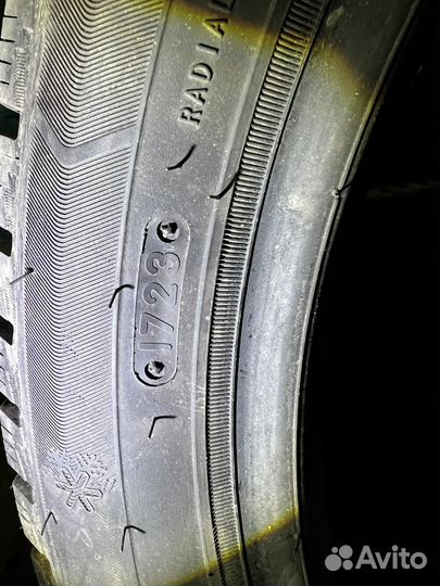 Triangle Snowlink TWT02 225/45 R17