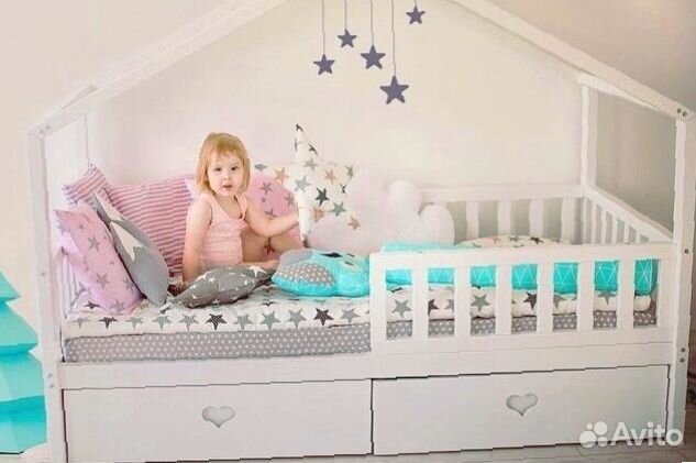 Детская кровать домик