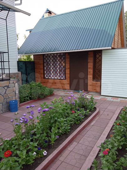 Дом 200 м² на участке 10 сот.