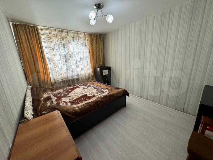 4-к. квартира, 78,9 м², 1/3 эт.