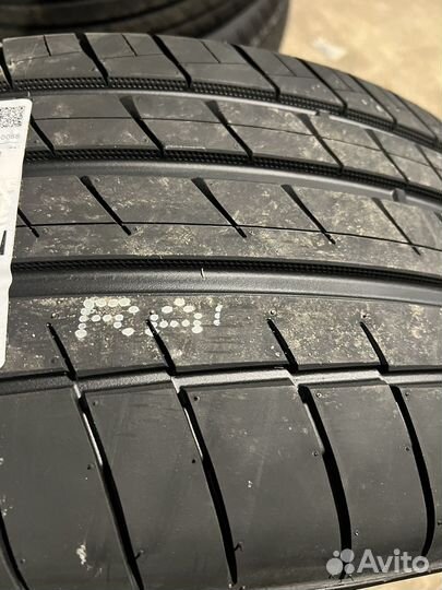 Kapsen RS26 275/50 R20 113W