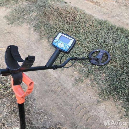 Металлоискатель minelab