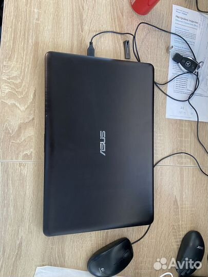 Ноутбук asus