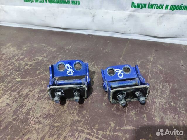 Петли крышки багажника Mazda CX-7