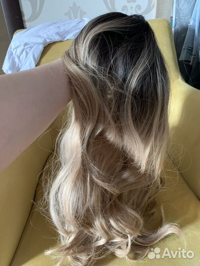 Парик блондинка