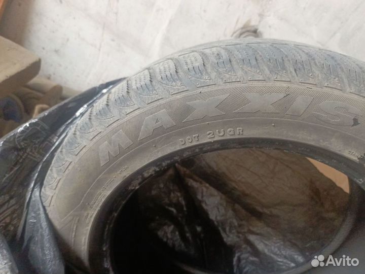 Maxxis MA-PW Presa Snow 215/55 R16