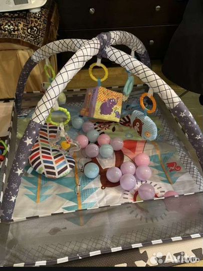 Развивающий коврик новый