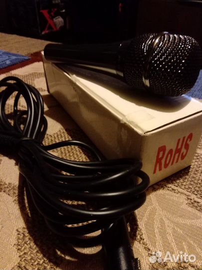 Студийный микрофон