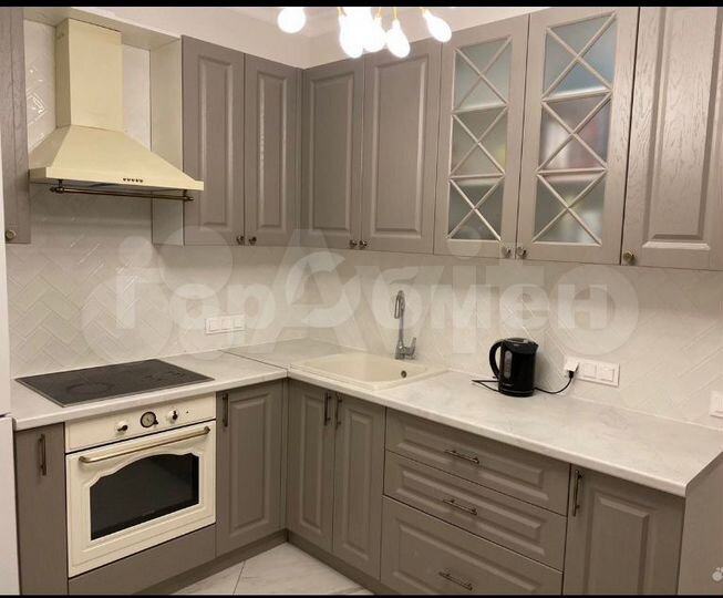 3-к. квартира, 100 м², 19/21 эт.