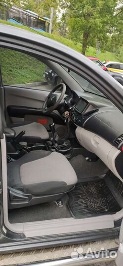 Mitsubishi L200 2.5 МТ, 2011, 300 000 км