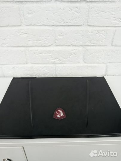 Игровой ноутбук msi Ms-16u8 Leopard i5-10300h