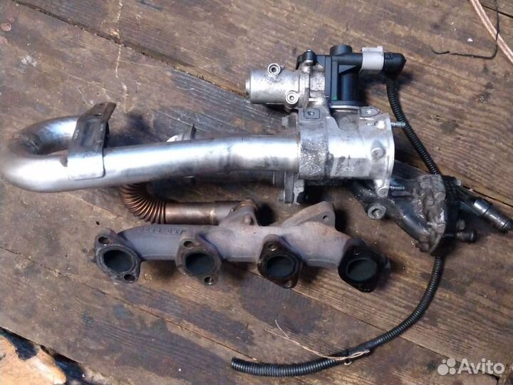 Выпускной коллектор с клапаном егр к9к 732