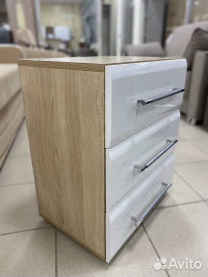 Тумба прикроватная