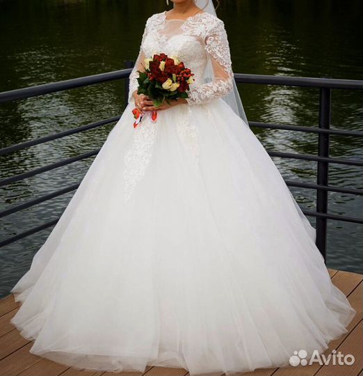 Платье свадебное