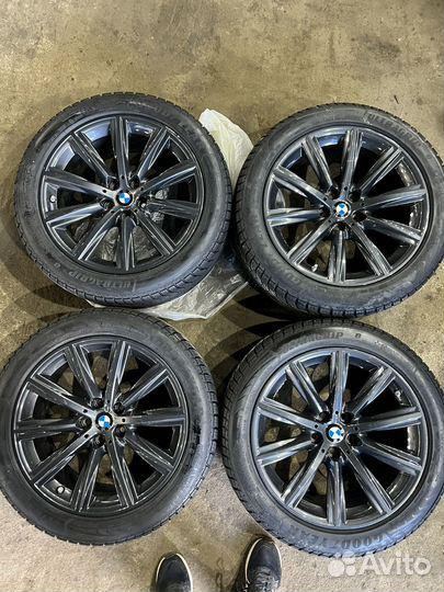 Комплект зимных шин с дисками оригинал BMW G30