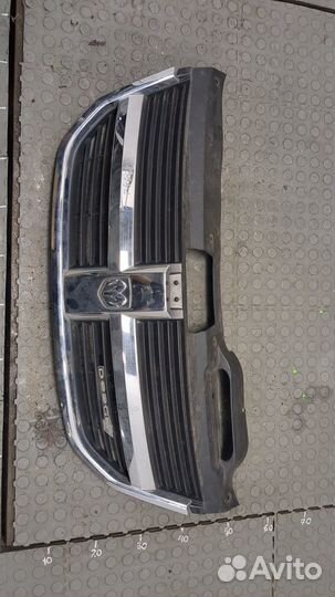 Решетка радиатора Dodge Journey, 2010