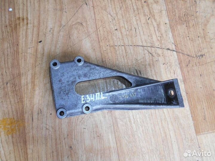 Кронштейн двигателя левый BMW 5-серия E34 1988-19