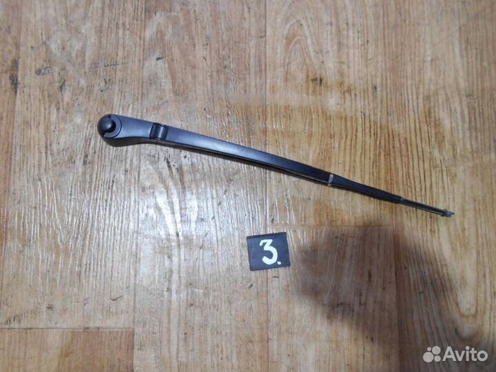 Поводок стеклоочистителя заднего Audi A6 C5 199