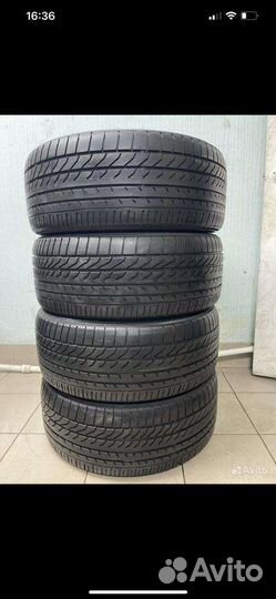 Yokohama BluEarth RV-02 245/40 R20 99W