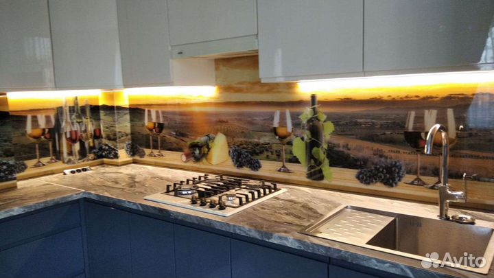 Стеклянные фартуки с фотопечатью в Калининграде