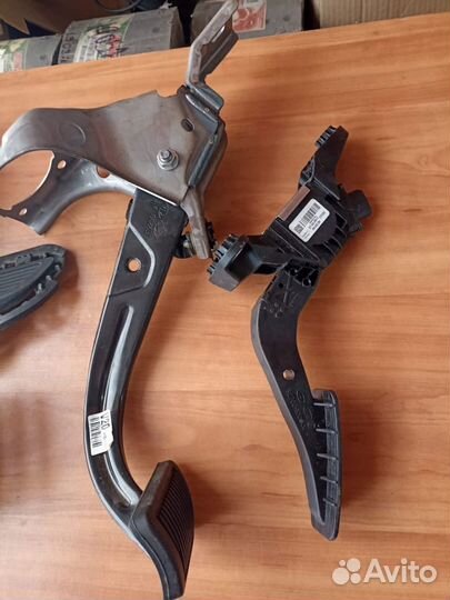 Педаль газа Hyundai Solaris 2, Kia Rio 4