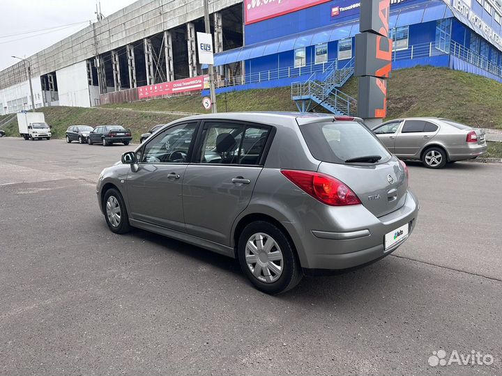 Nissan Tiida 1.6 AT, 2010, 123 200 км