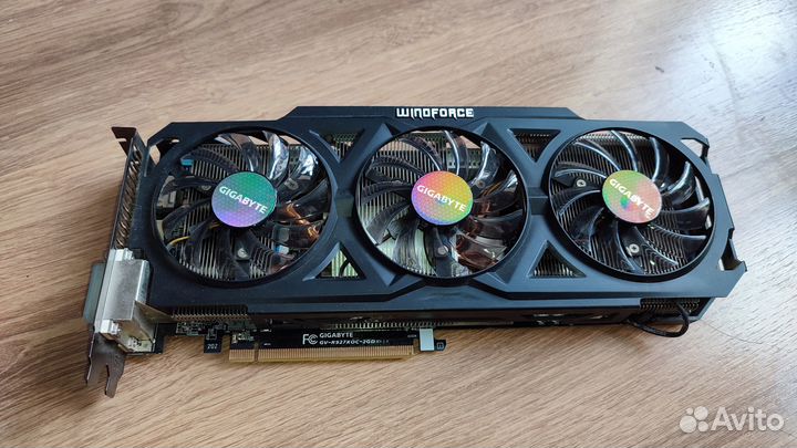 Видеокарта GigaByte AMD Radeon R9 270X