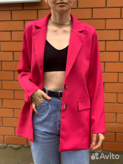 Пиджаки и жакеты женские