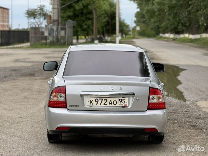 Сиденья на priora 2