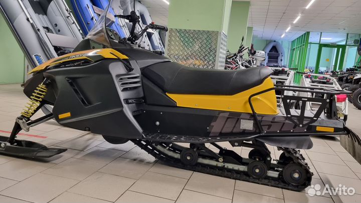 Снегоход Русская механика Tiksy 250 Lux новый