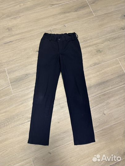 Школьные брюки для мальчика 122-128