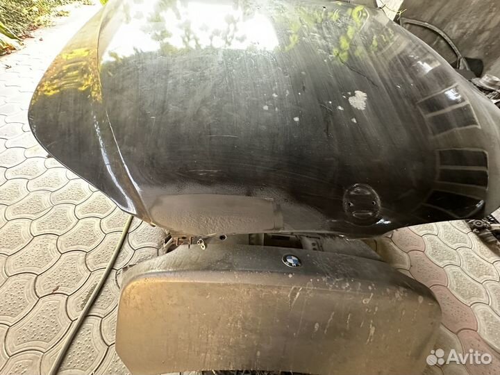 Капот на бмв е60