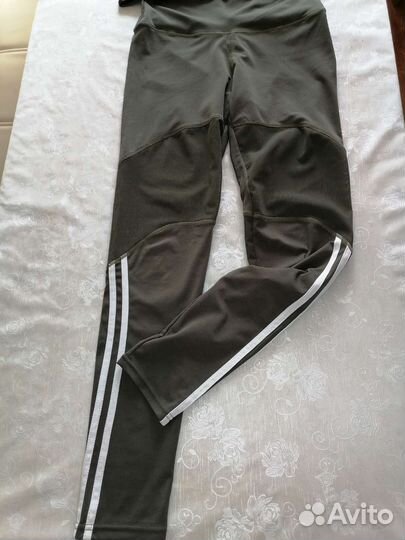 Спортивный костюм для тренировок