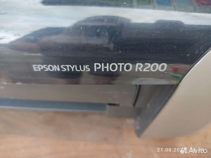 Цветной принтер Epson Stylus Photo R200