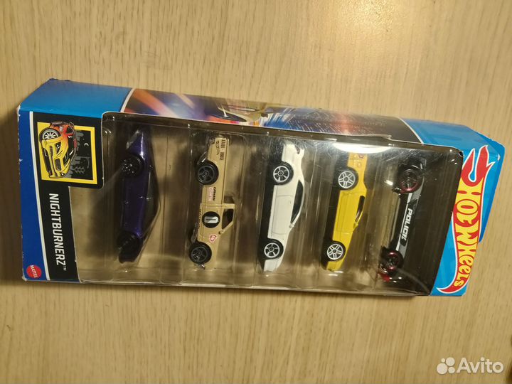 Hot wheels машинки