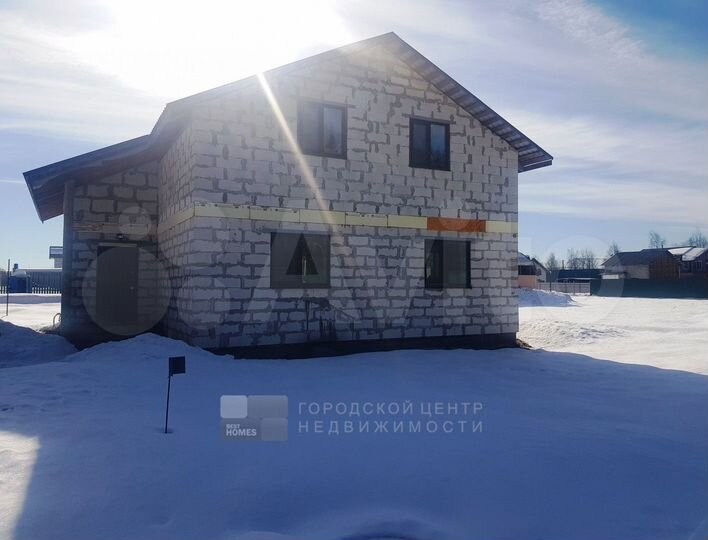 Дом 170 м² на участке 7 сот.