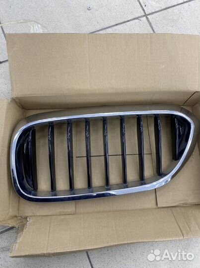 Решетка радиатора Ноздри G30