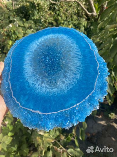 Поднос, подставка с кристаллическим краем из смолы