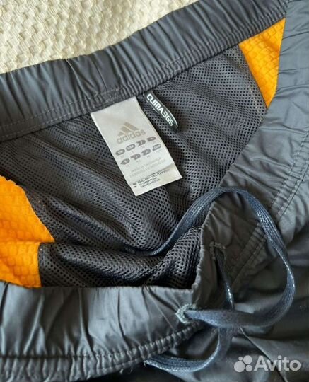 Костюм Adidas женский оригинал привезен из Европы