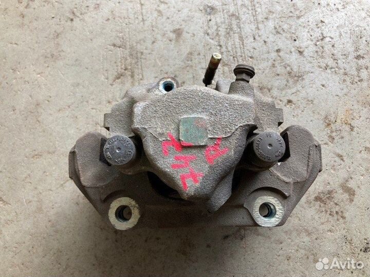 Суппорт передний правый Mercedes-Benz Slk-Class