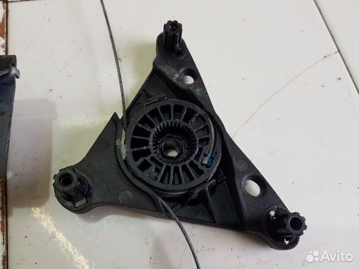 Стеклоподъемник электрический передний правый