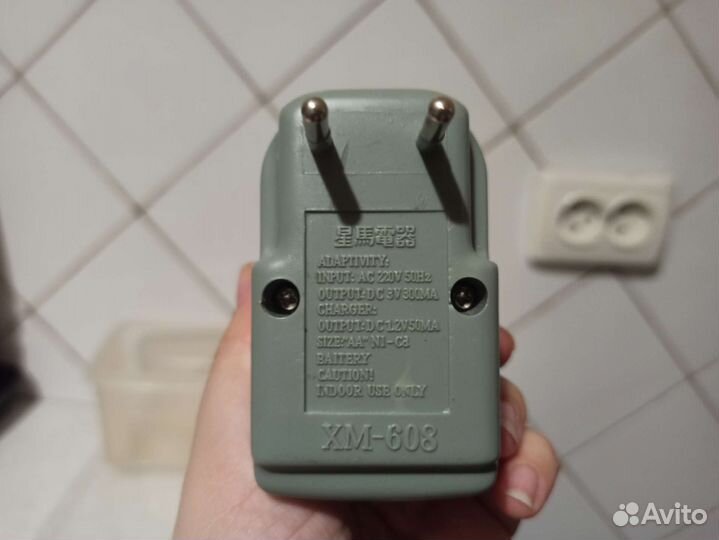 Зарядка для аккумуляторов аа XM-608